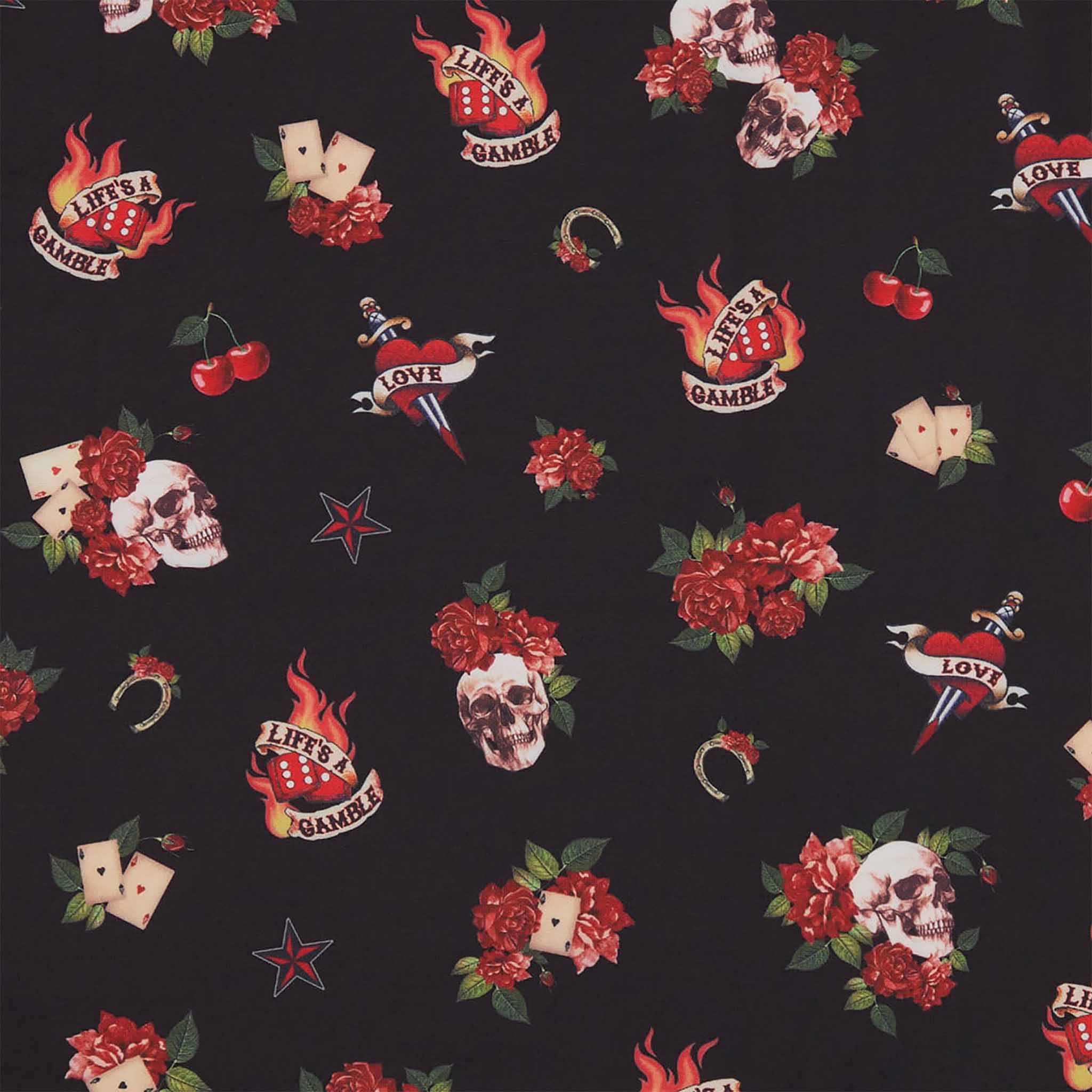Dolly & Dotty, fiftarimekko. Mustalla pohjalla mm. ruusuja ja pääkalloja. Lähikuva kankaasta.