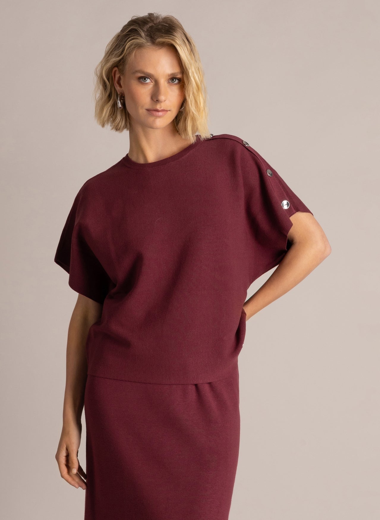Neule, Salma Wine Red