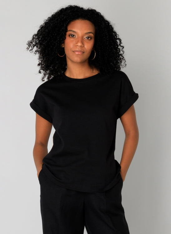Pusero, Sarina Black