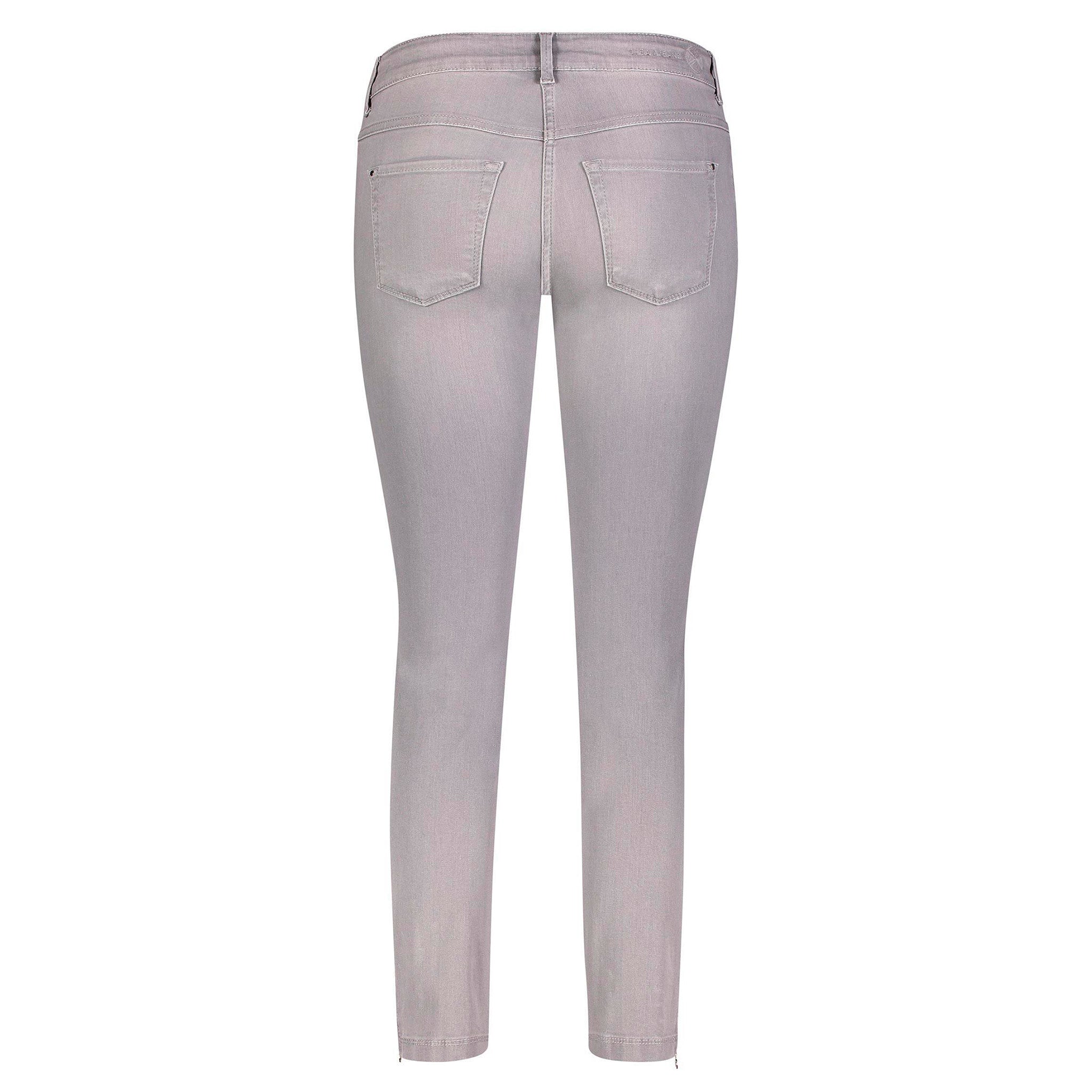 Macin vaaleanharmaa nilkkamittainen farkku. Dream Chic Grey Used. Takakuva.