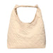 In Wear, beige tikkikankainen hobo-laukku. Etukuva 2.