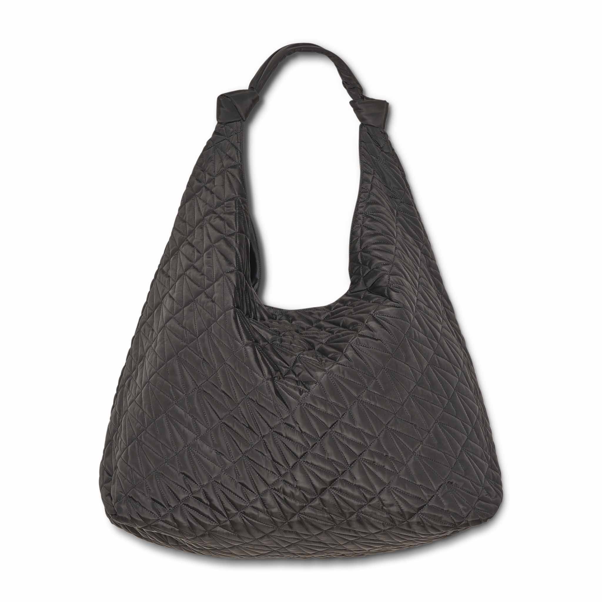 In Wear, musta tikkikankainen hobo laukku. Etukuva.