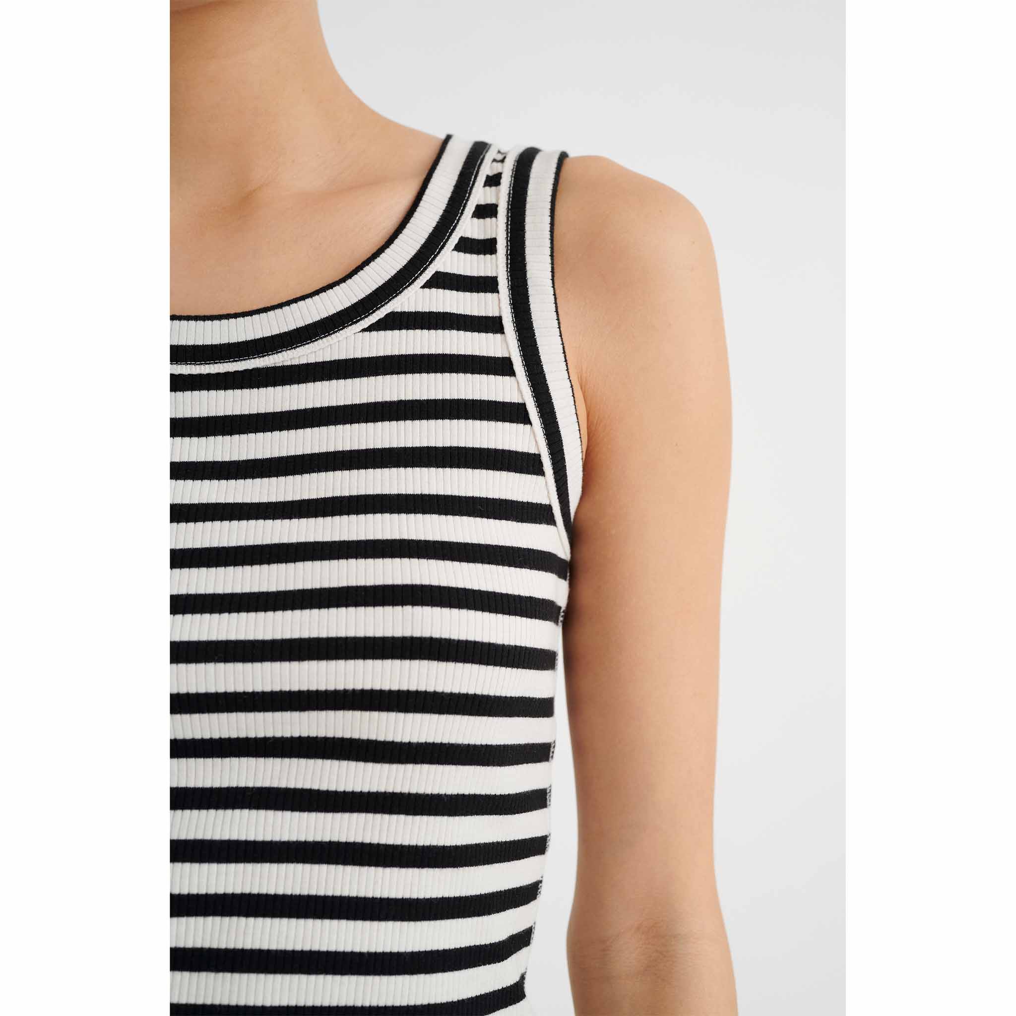 Toppi, Dagna Black / Whisper White
