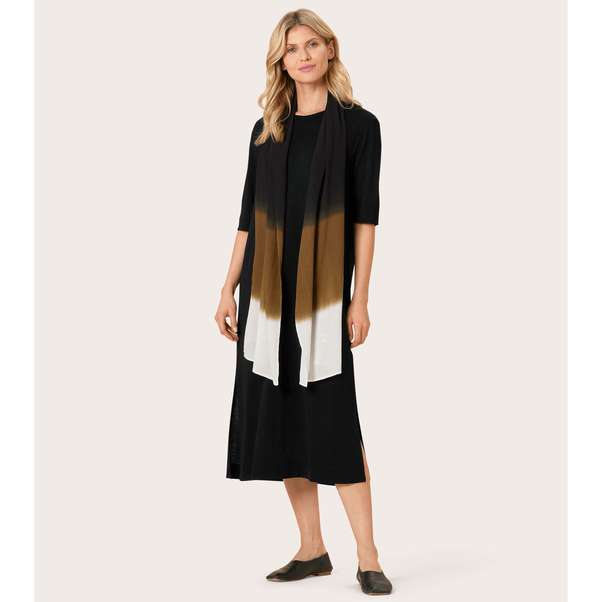 Huivi, Along Bronze Brown