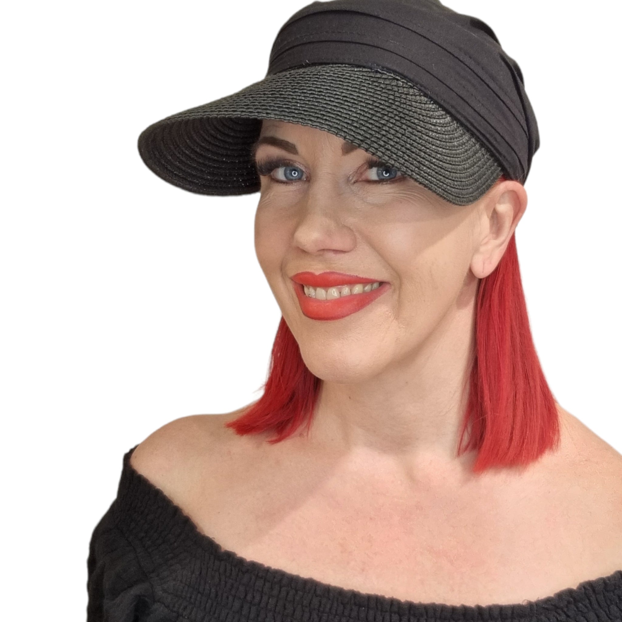 Lippahattu, Trista Black