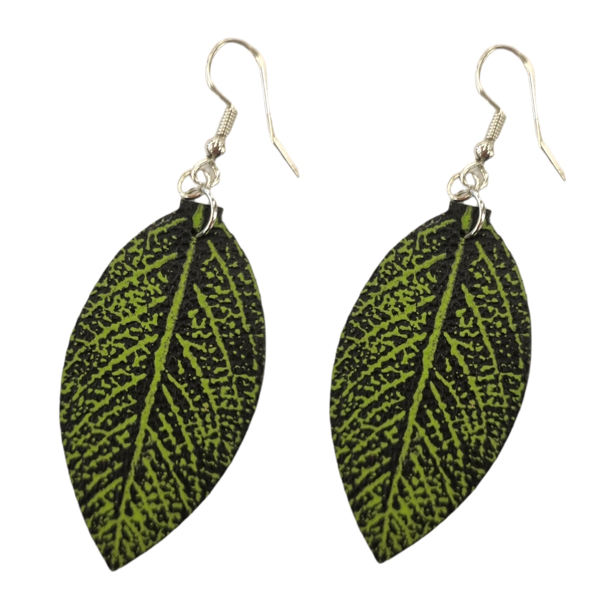 Korvakorut, Leaves Green