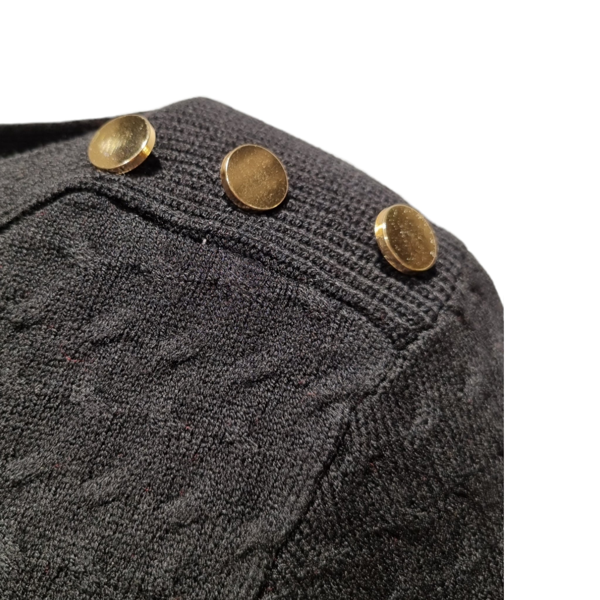 Neule, Minka Black
