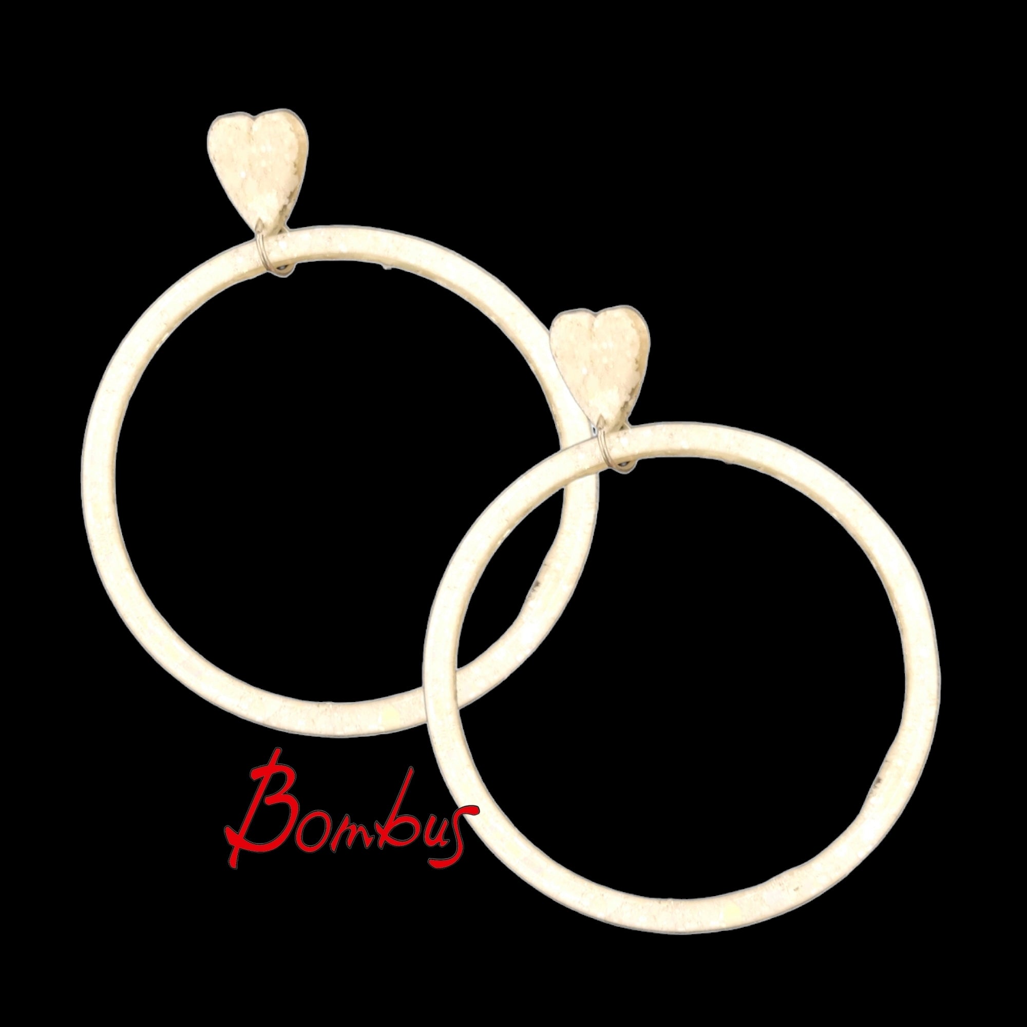 Korvakorut, Awesome Hoops White
