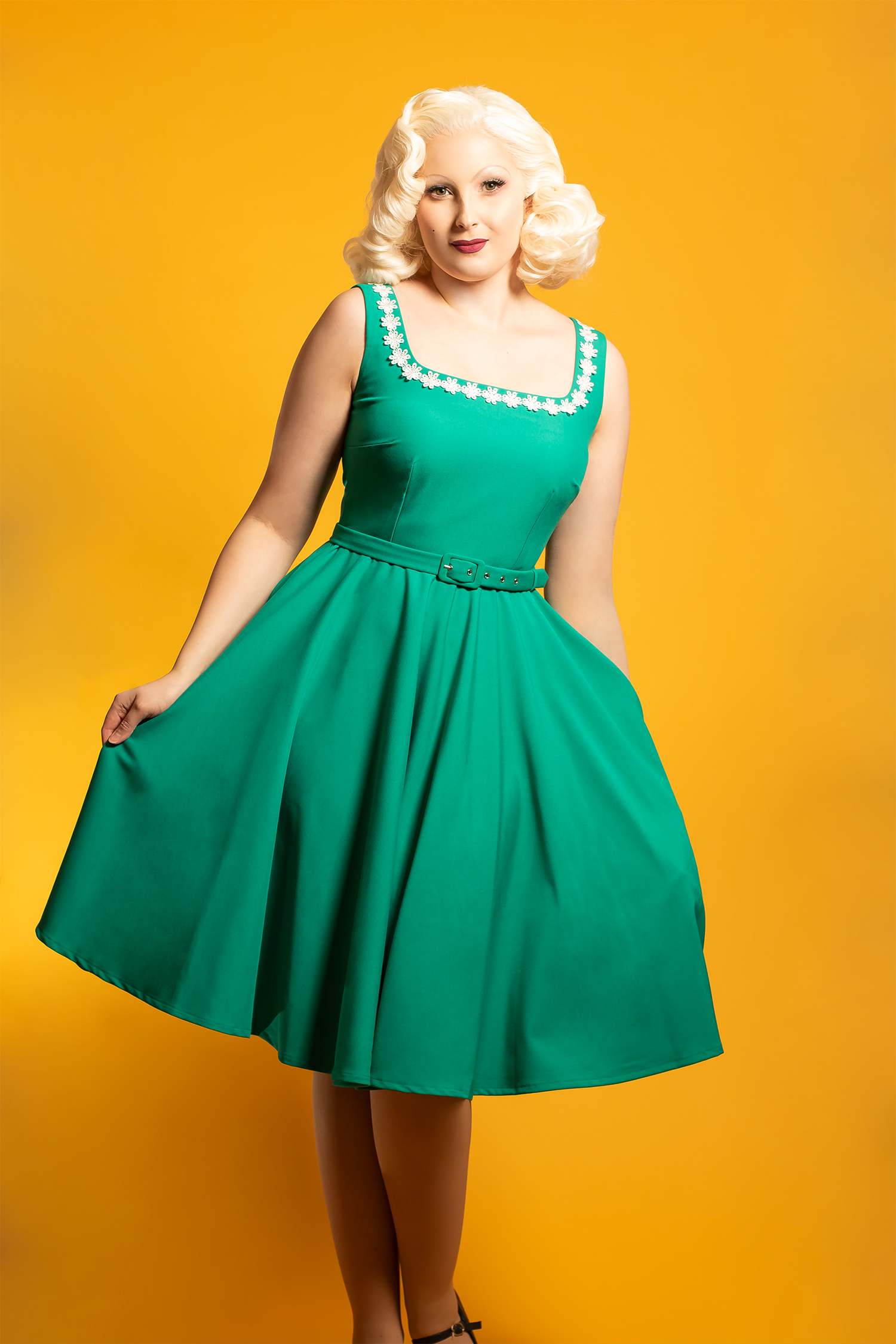 Kellohelmamekko, Rosie Green